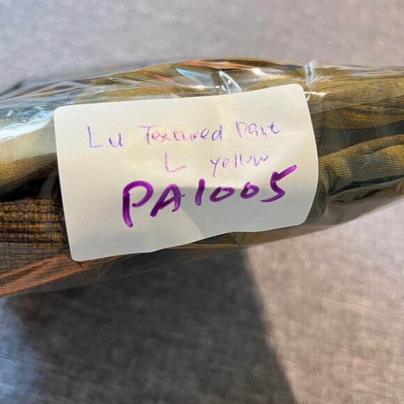 Lululemon Textured Tech Jogger Pants - Men's Size L - Picture 10 of 10